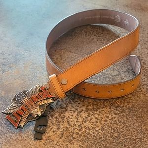 🇺🇸Genuine Leather Belt and Live to Ride Buckle